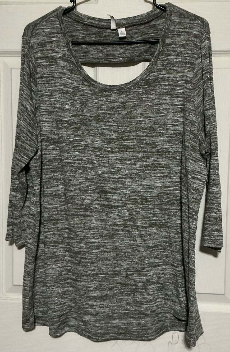 Cato Open Back Tunic Top Size XL Gray 3/4 Sleeve Pullover